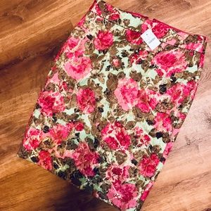 Jcrew Pencil Skirt Gold Floral Design NWT Size 10